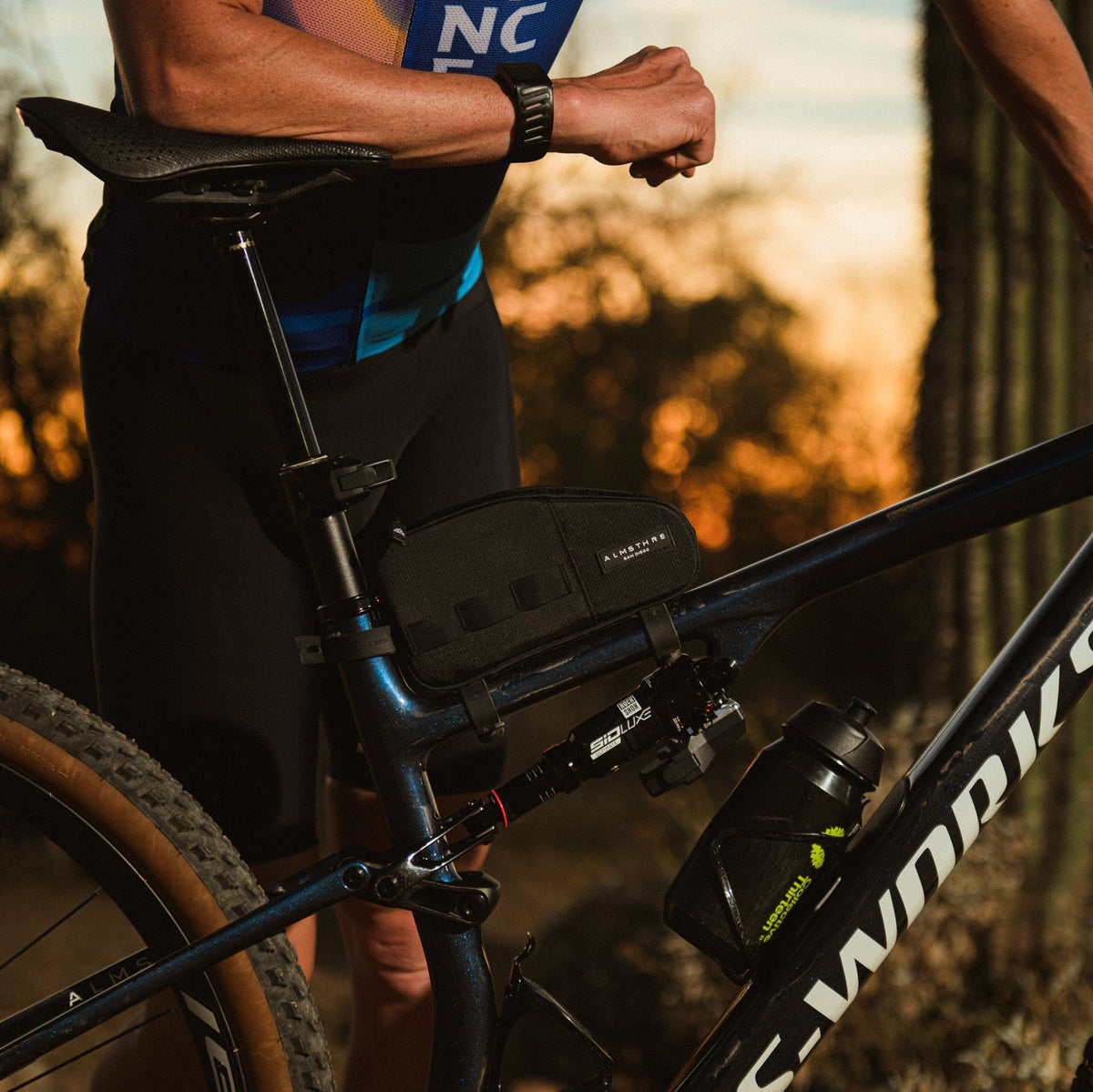 Reverse Top Tube Bag